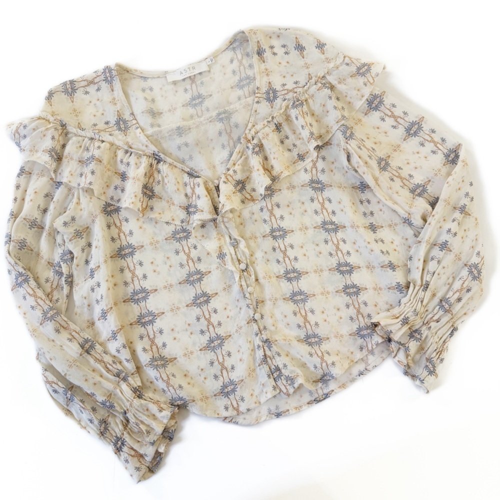 ASTR Revolve Shirt Womens Large Ivory Ruffled Boho